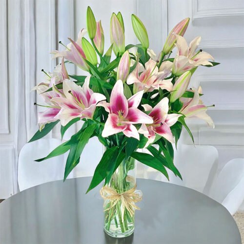 Pink-Lilies-with-Vase