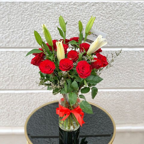 Full-Stem-Lilies-and-Roses