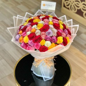 100-Mixed-Roses-Bouquet