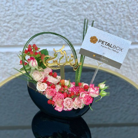 Crescent-Moon-flower-arrangement