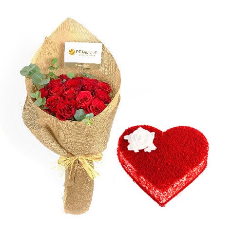 Beloved-Roses-Heart-Cake