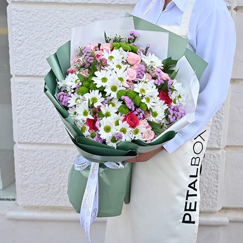 Elegant-Symphony-of-Flowers