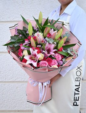 Exquisite Floral Fusion