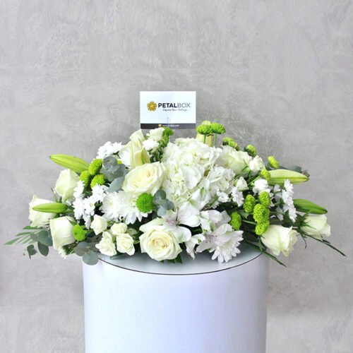 White-Elegance-Arrangement